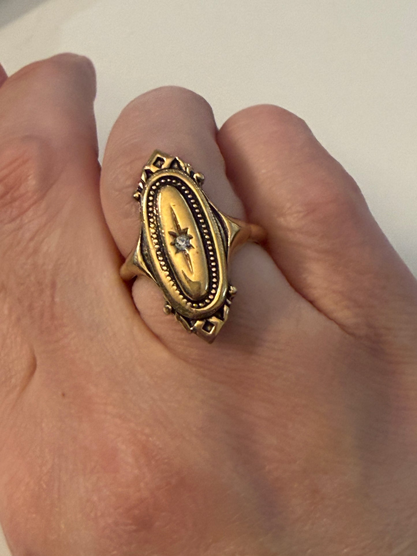 Avon Vintage Kensington