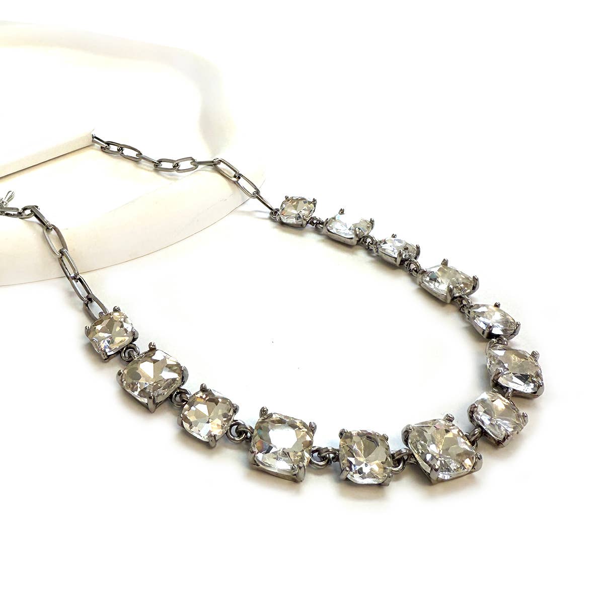 Cushion Cut Square Glass Crystal Linked Chain Necklace: ANTIQUESILVER-CLEAR