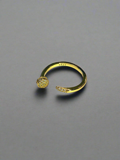 Nail Ring: Gold